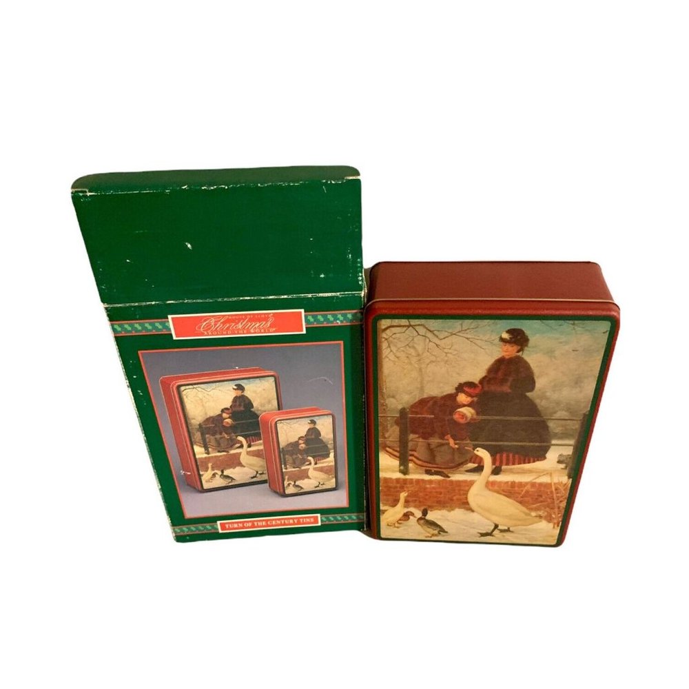 Turn Of The Century Tins House Of Lloyd Christmas Around The World / Cookie Tin